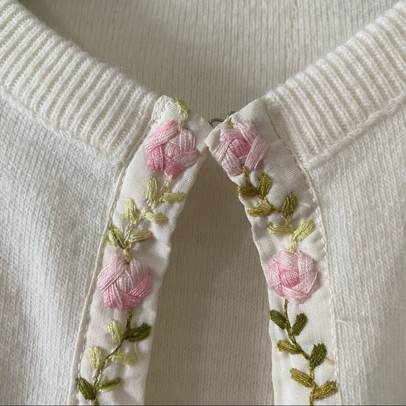 Vintage Floral Embroidered Cardigan - Picture 3 of 5
